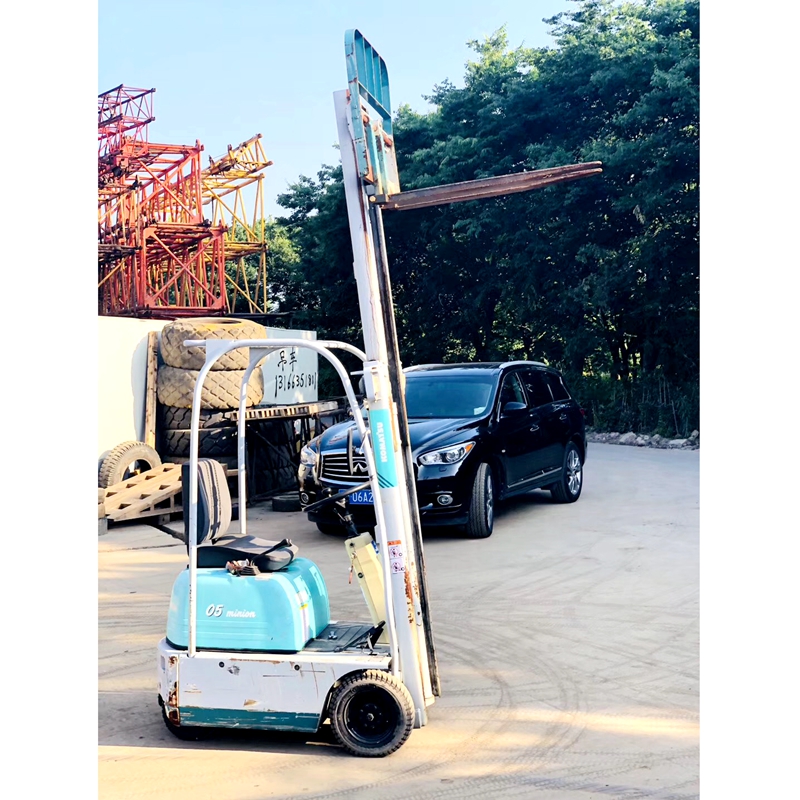 原装进口小松叉车 0.5吨电动叉车 平衡重式迷你型电动搬运车